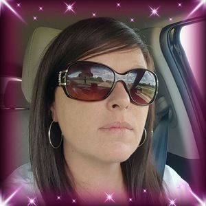 Meet your Posher, Shellie